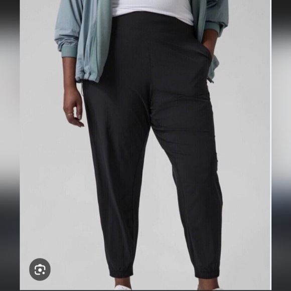 Athleta Pants - Athleta Brooklyn joggers